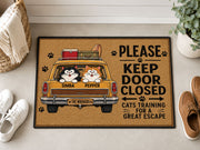 Suupia Keep Door Closed Cat Escape doormat, styled product view 5